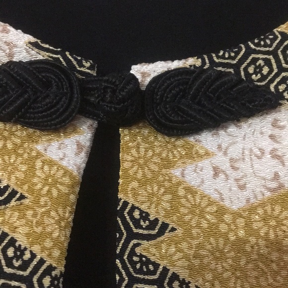 Beautiful Chinese style cardigan - Picture 3 of 4